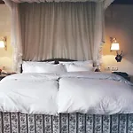 Gruener Baum Hotel 4*