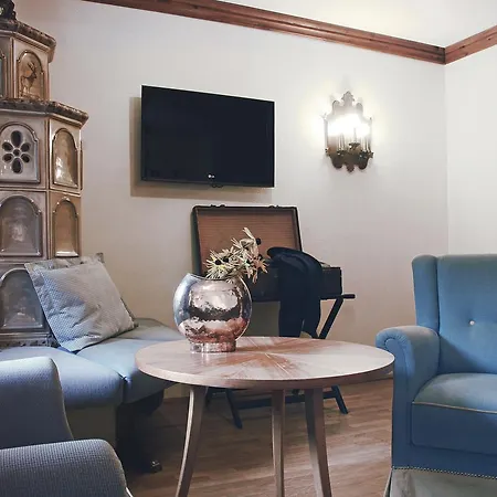 Gruener Baum فندق باد جاستاين
