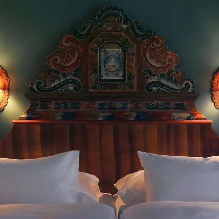 Gruener Baum Hotel 4*