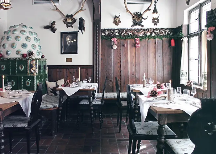 Hotel Gruener Baum 4*