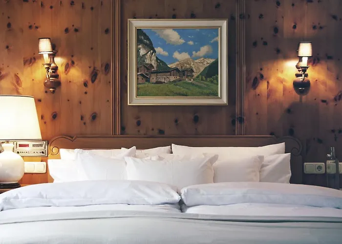 Gruener Baum Hotel 4*